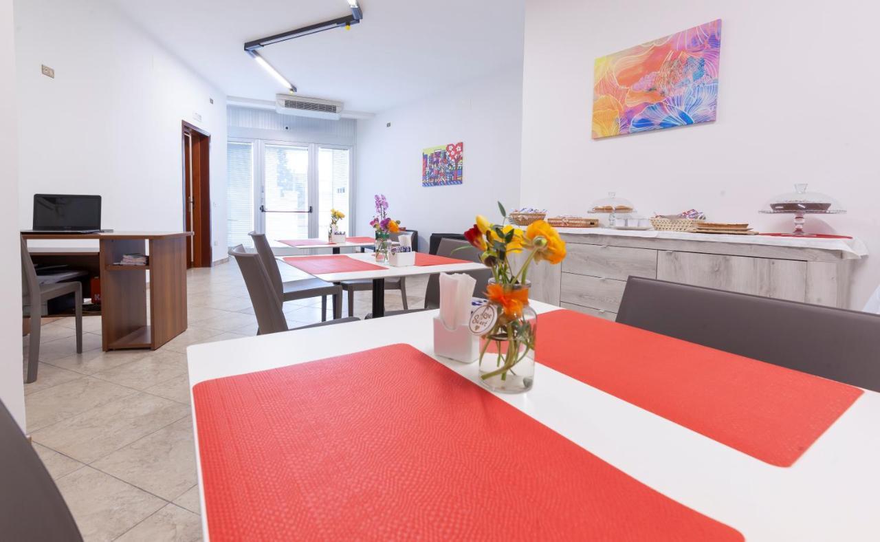 Lupomonaco Rooms Veglie Eksteriør billede